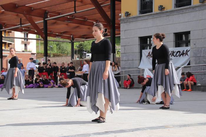 Ibarrako Gazte Festetan dant 10 1529169242768