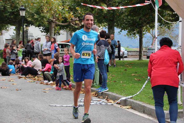 Iñaki Olano eta   irabazle E 71 1571509149412