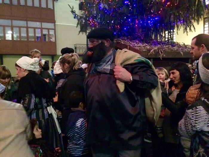 Olentzero eta Mari Domingi 2015 4 1450983289437