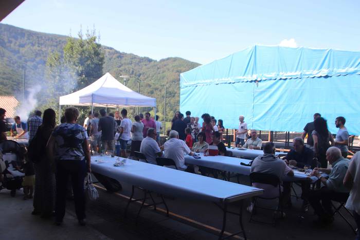 Rosa Soroa raketistari omena 6 1536496908099