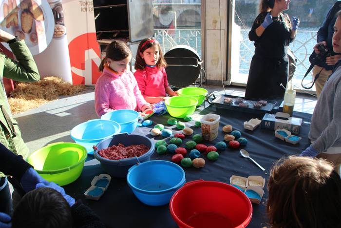 children burger tailerra txuleta 2015 1 1449493566625