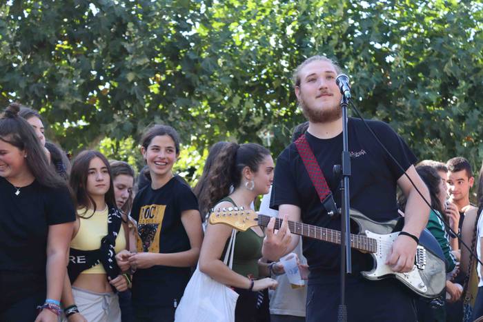 Jende ugari elkartu da euska 8 1664733754893