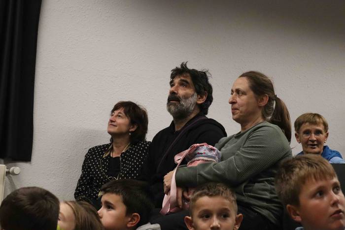 Eskola Txikien Festako logo  10 1668190197622