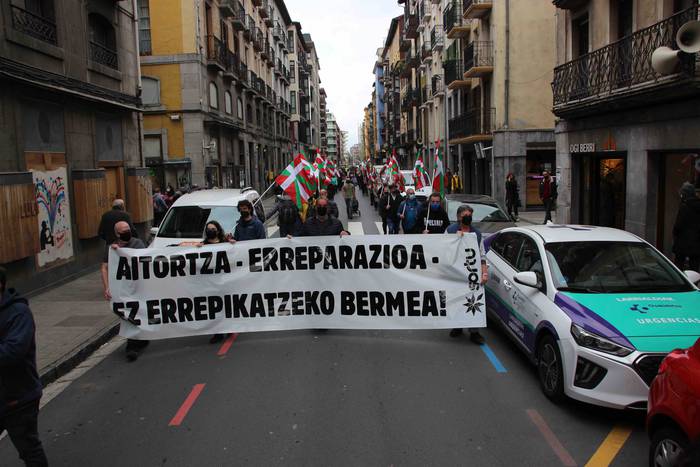 "Bada garaia tortura, gerra  26 1614447048402