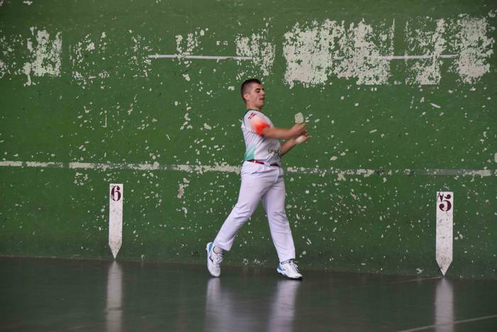 Eskuz Binakako Santio Txapel 9 1627541725631