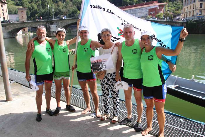 Arraunean, elkartasunez 2 1568470832185