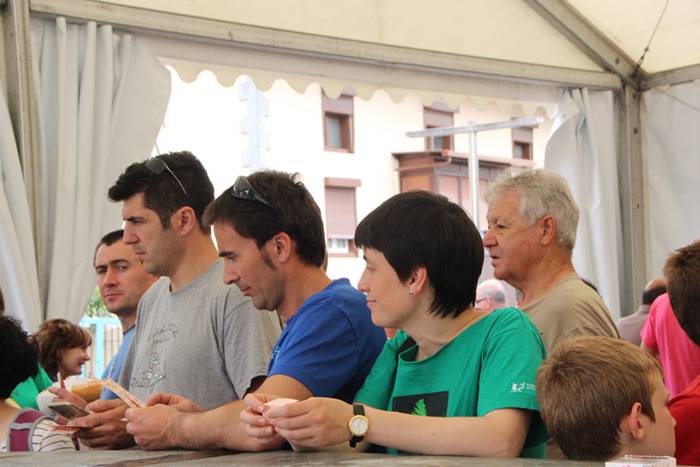 Ikaztegietako Eskola Txikiak Festa 46 1465744473374