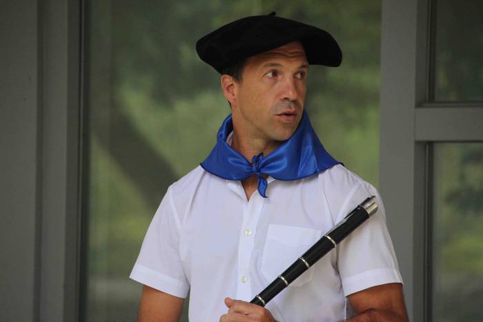 Bi suziri eta bi txistulari 3 1597052731933