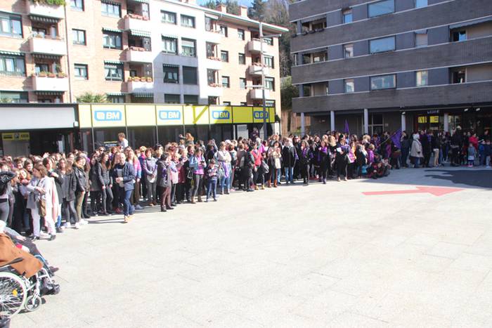 Villabonan mobilizazioa mart 26 1520510918898