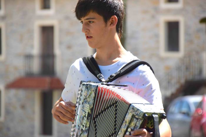 Orendain festak dantza emana 68 1534333717965