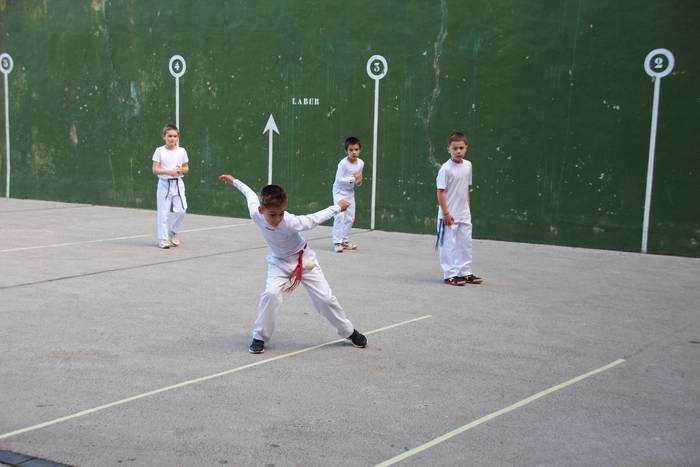 Gabonetako XIX. Piloeta Topa 1 1640868929678