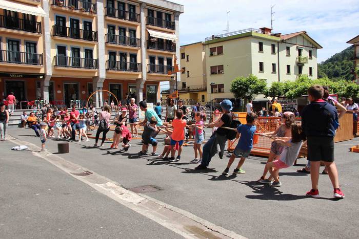 Anoetarrak oraindik ez dira  8 1561210210610