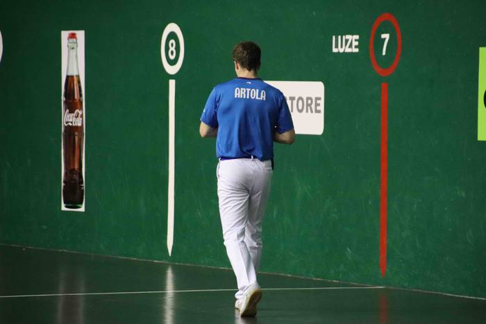 Jaka eta Artola, lehen postu 1 1576521571020