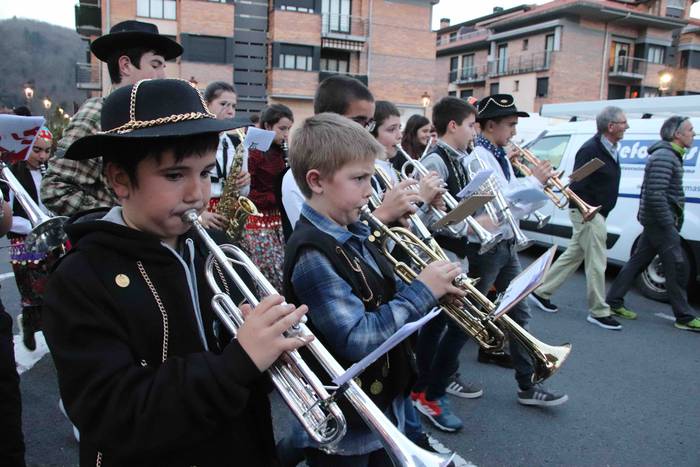 Hasi dira kaldereroak eskual 85 1550860532606