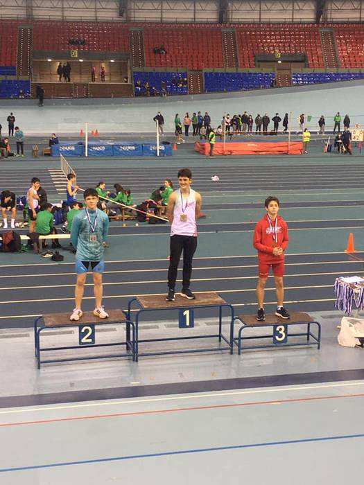 Brontzezko bi domina eta mar 10 1645642039772