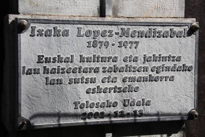 Errautsetatik berpiztuz 1 1470914092060