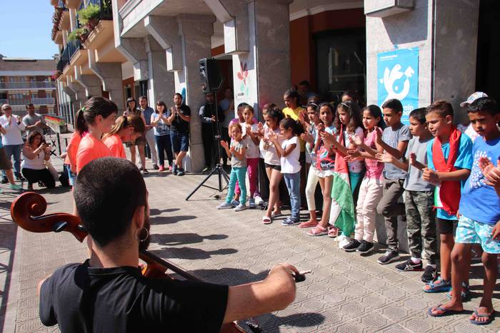 Saharako haurrei harrera egi 32 1530544302292