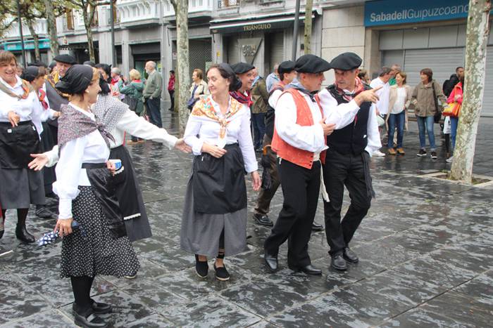 Udaberri Dantza Dezagun Tolo 29 1504963123267