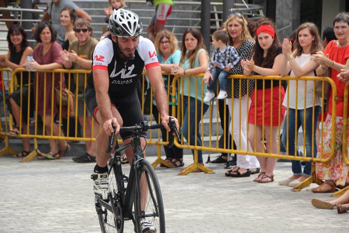 Maldan gora plazara heldu ar 24 1502801371780