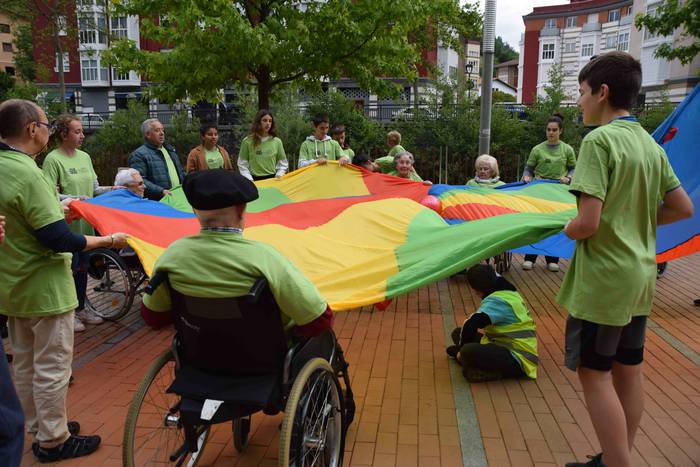 Haur eta helduen arteko II.  115 1560343327465