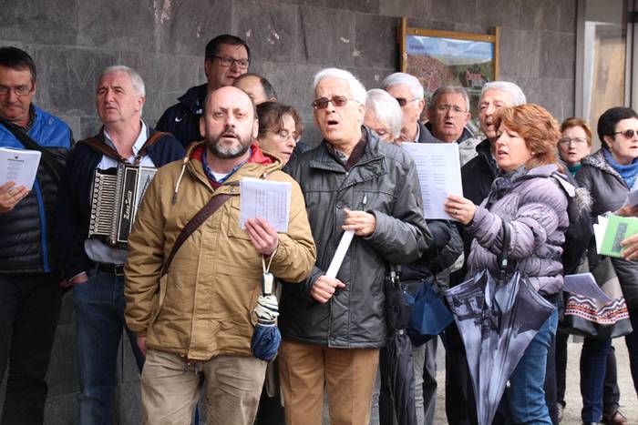 Kantu jira egin du Usarrabi  12 1491052219110