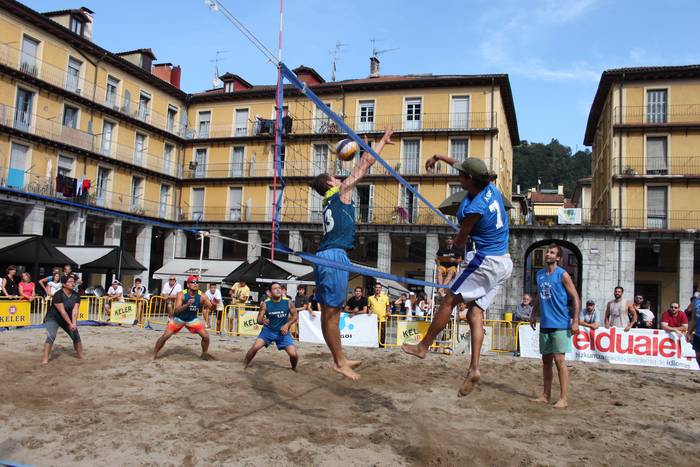 IX. Hondartzako Bolei Txapel 7 1536430383196