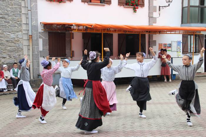 Dantzarako afizioa badaukate 62 1566133782475