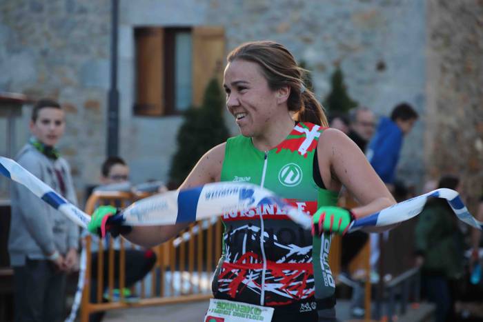 Alexander Ordeñana eta Zuriñ 3 1543079260274