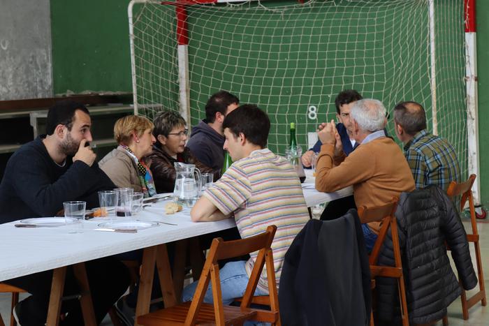 130 lagun inguru bildu dira  10 1651410704445