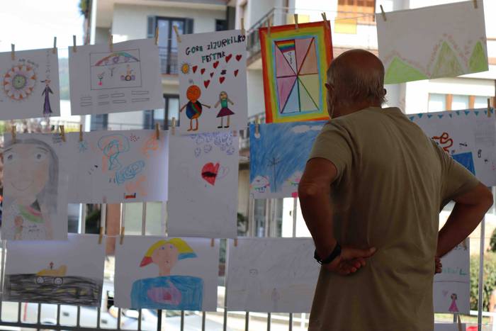 Zizurkilgo argazki eta marra 15 1631360617667