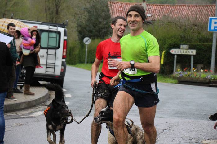 Zizurkilgo I. txakurkrosa 38 1460224223858