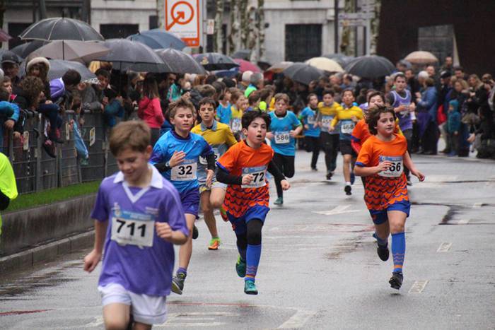 700 haur inguru XXXI. Ero Et 75 1516542301351