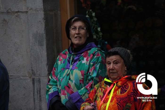 Pijamen iraultzak hartu du T 22 1488099978033