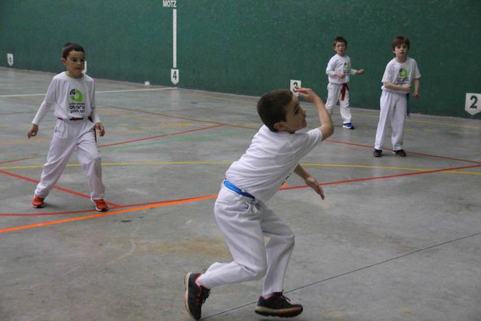 Hasi da V. Ataria Pilota Txa 28 1556962347711