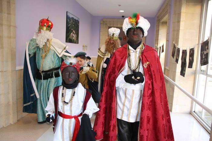 Errege Magoak heldu dira Tol 24 1578242307245