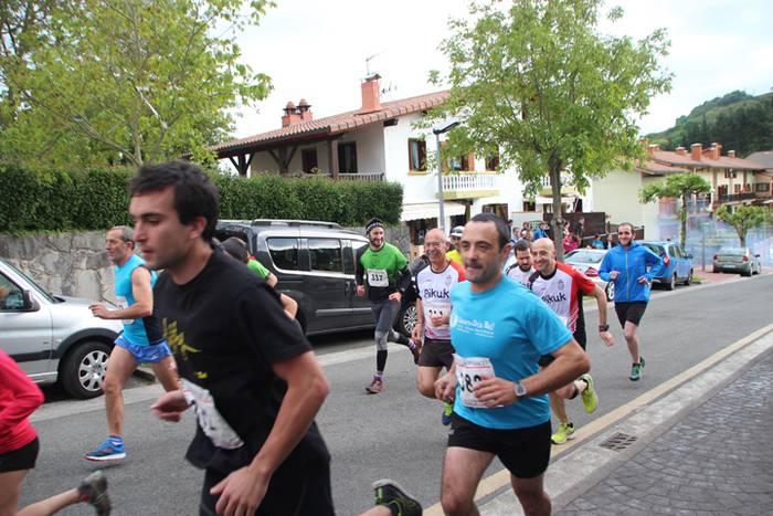 Aitziber Ibarbia eta Julen L 7 1493553759344