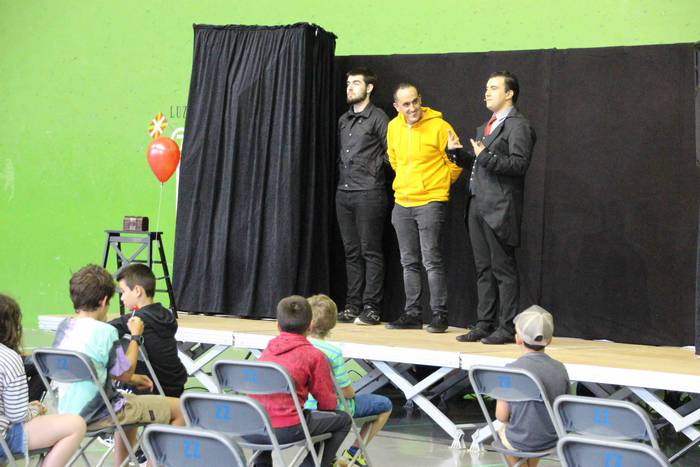 Asteasun festak apurtu du "n 9 1593430407716