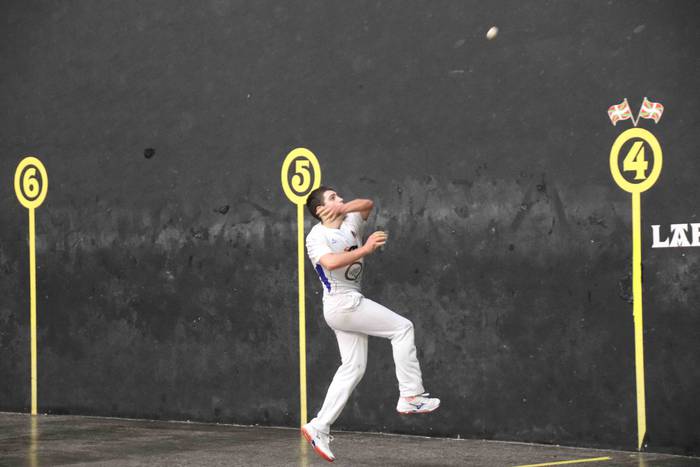 Zubizarretari jantzi dio txa 17 1568573491711