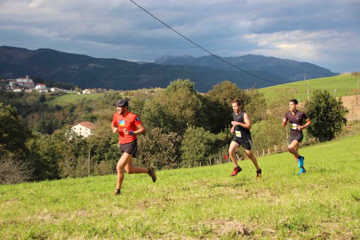 Iñaki Olano eta   irabazle E 28 1571509110546