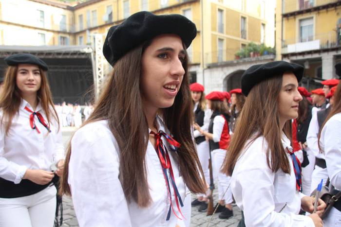 Lizarrez apaindutako kaleeta 84 1498311641027