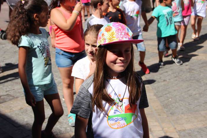 Tripa beteta, dantzan pasa d 100 1563205371279