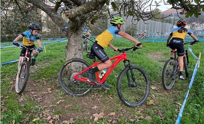 Mendi bizikletako proba gaztetxoentzat Asteasun