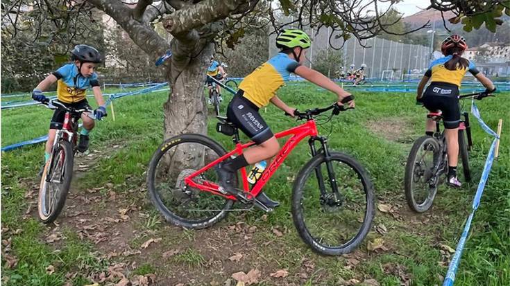 Mendi bizikletako proba gaztetxoentzat Asteasun