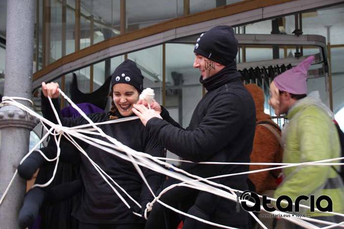 Irudimenak gainezka egin du 237 1518366877473