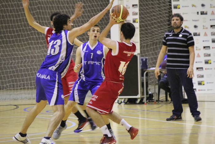 TAKE vs burgos 2015 18 1446481095174