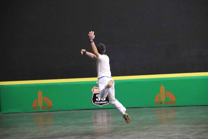 Zubizarretari jantzi dio txa 21 1568573494190