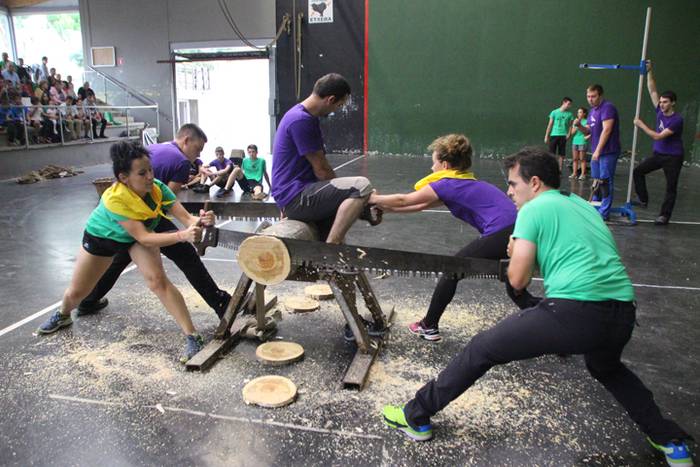 Frontoia, erakustaldiaren ba 33 1502818226487