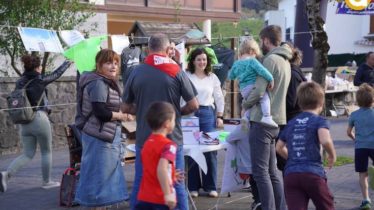 Lasterka hasi dute eguna