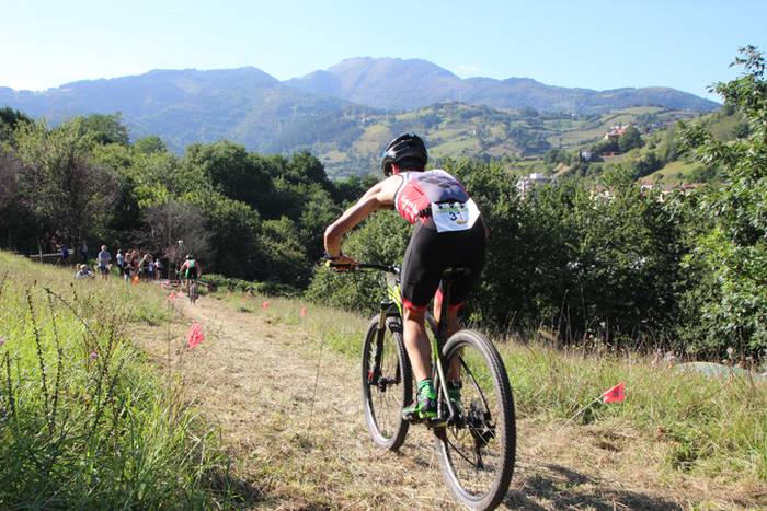 Ibarra Mendi Duatloia 2016 96 1473534268046