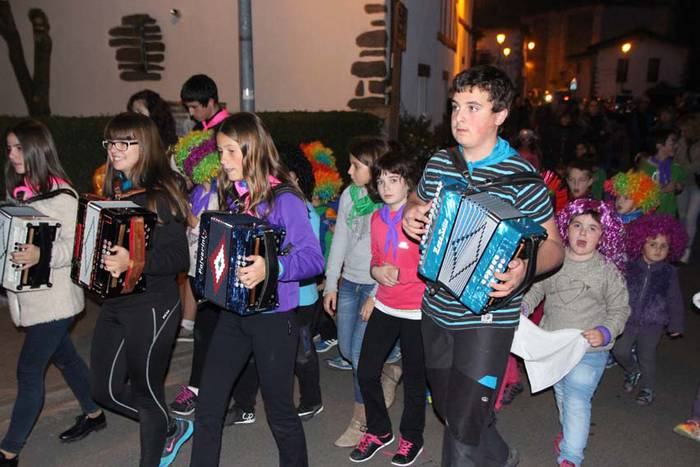 Xexili Eguna Altzon eta Alegian 2015 13 1448046384153